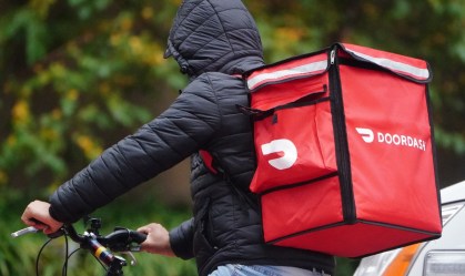 DoorDash compra britânica Deliveroo em negócio de quase US$ 4 bilhões