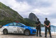 Irmão de barbeiro morto há 5 dias é baleado na Pedreira, zona norte do RJ
