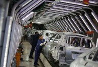 Montadoras querem a volta do carro popular e modelos pelo menos R$ 10 mil mais baratos