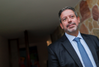 “Não seria o caso de privatizar a Petrobras?”, pergunta Lira em entrevista à CNN