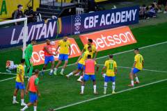 Jogadores do Brasil treitam na Arena Corinthians