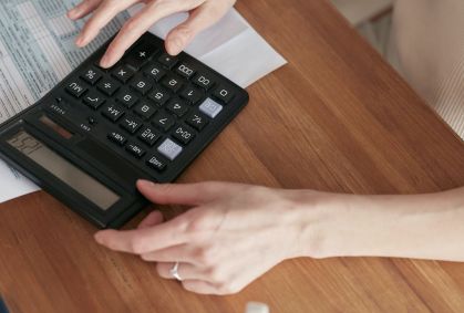 Calculadora; contas; dívidas