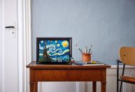 Pintura de Van Gogh é recriada com peças Lego e ganha exposição no MoMA