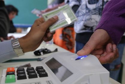 Voto em urna eletrônica