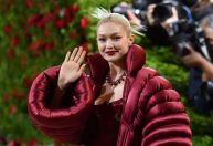 Top model Gigi Hadid anuncia lançamento de sua marca própria de roupas
