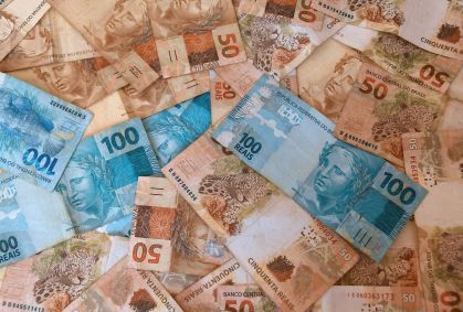 real reais dinheiro