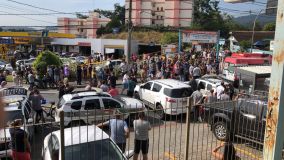Ao menos quatro crianças morrem em ataque a creche em Blumenau; suspeito é preso