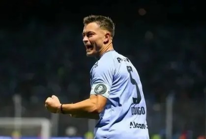 Santiago Longo, do Belgrano, é volante e tem 25 anos
