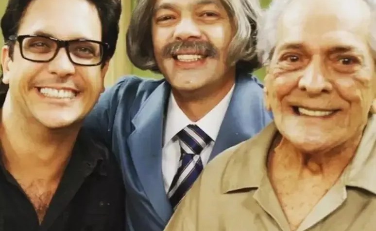 Bruno Mazzeo ao centro, caracterizado para Escolinha do Professor Raimundo / Reprodução/Instagram