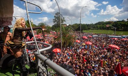 EUA emitem alerta para norte-americanos que vão passar o Carnaval no Brasil