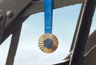 Como pedaços da Torre Eiffel foram parar nas medalhas de Paris 2024