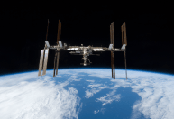 Só 9 meses? Conheça o astronauta que ficou mais de um ano preso no espaço