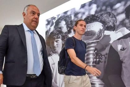 Marcos Braz ao lado de Filipe Luís, novo técnico do Flamengo
