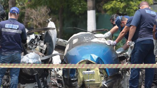 Destroços do avião que caiu em São Paulo no dia 7 de fevereiro