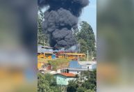 Incêndio atinge garagem de ônibus escolares na Grande São Paulo