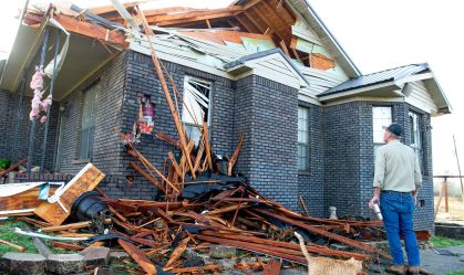 Sobe para 39 o número de mortos após tempestades e tornados atingirem EUA