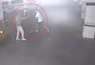 Motoboy é esfaqueado em estacionamento de prédio na Grande Porto Alegre