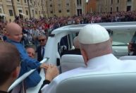 Veja como foi a última aparição pública do papa Francisco