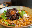 Como fazer arroz de rabada com agrião e coalhada