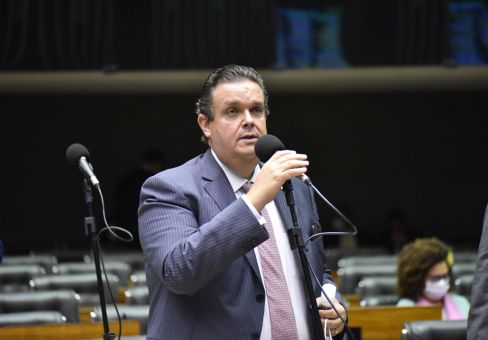 Lula ignorou preocupação com popularidade para bancar Wolney na Previdência