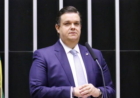 Governo aposta em articulação de Wolney para conter crise política do INSS
