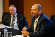 Novo presidente do INSS discute com AGU ressarcimento a vítimas de fraude