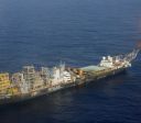 Petróleo fecha em alta com recompra por vendidos e agravamento geopolítico
