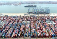 EUA anunciam planos para taxar navios chineses em portos americanos
