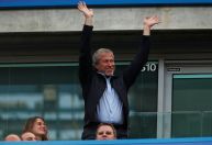 Conheça Roman Abramovich, bilionário de origens humildes e próximo alvo da UE