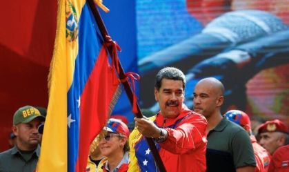 Venezuela cancela passaportes de dezenas de ativistas e jornalistas, diz jornal